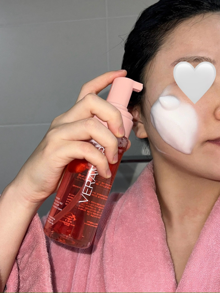 베라모어 (VERAMORE) 로즈앤티트리 버블 딥 클렌징 폼 review image
