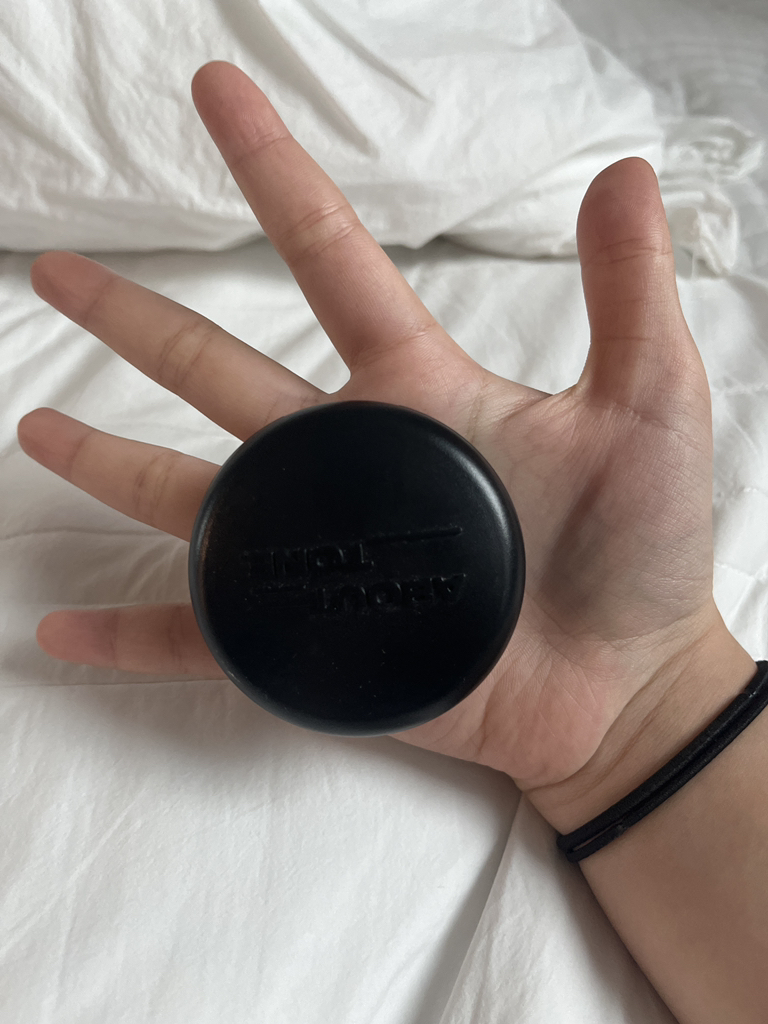 Real user review photo of Blur Powder Pact [1.5 Cool Fair]