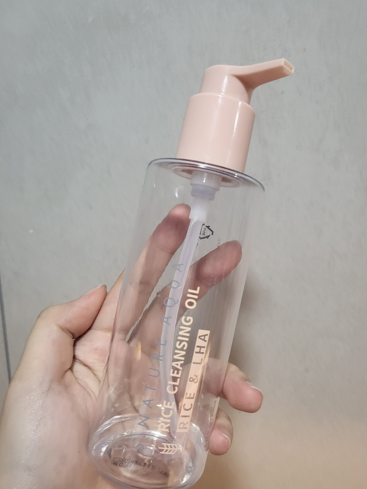 Real user review photo of AQUA RICE CLEANSING OIL