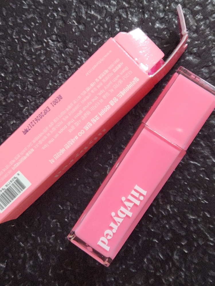 胆大妄为的说谎者唇釉 [04 #装作害羞的桃子]的真实用户使用照片