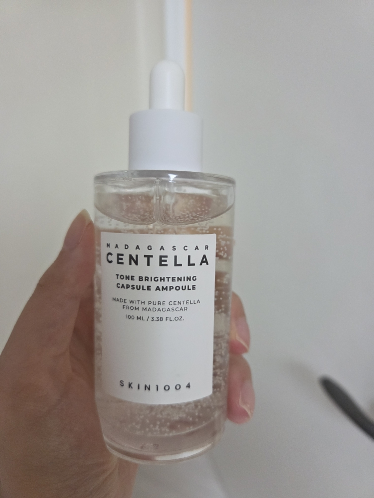 스킨1004 (SKIN1004) 마다가스카르 센텔라 톤 브라이트닝 캡슐 앰플 review image