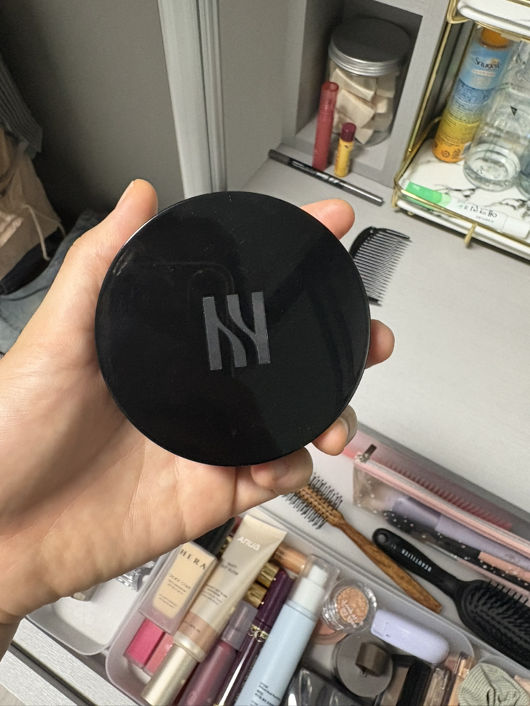 黑色气垫粉底液 [SPF34/PA++] [21N1 香草]的真实用户使用照片