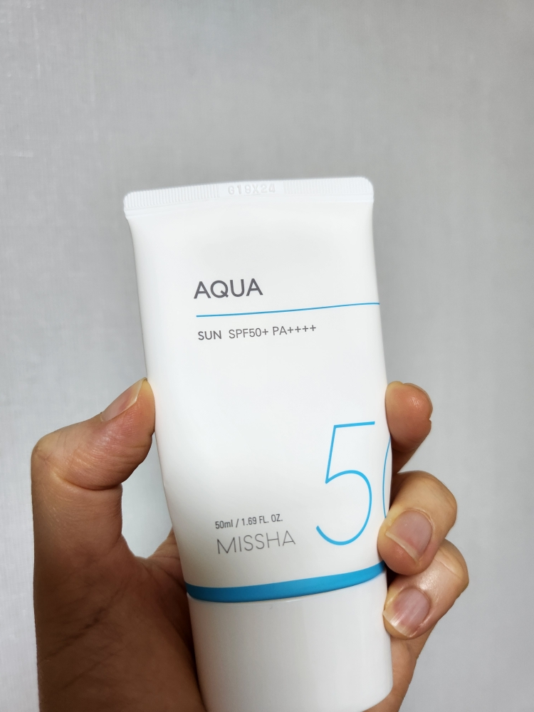 全方位安全防晒霜 [SPF50+/PA++++] [水润]的真实用户使用照片