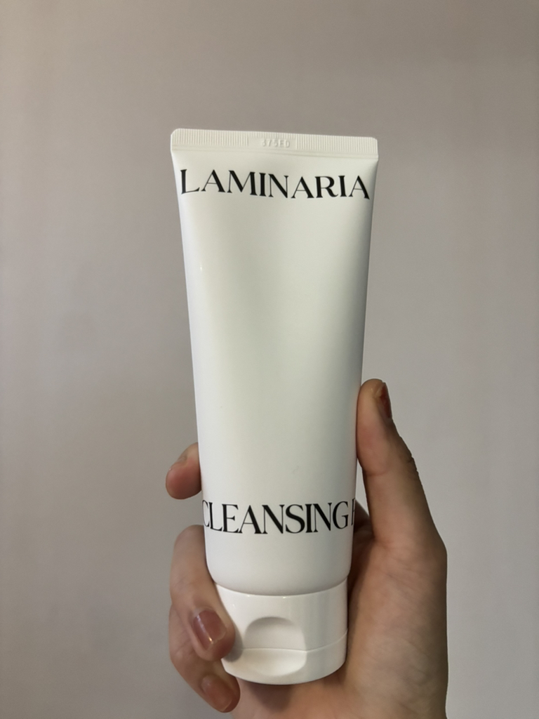 맥스클리닉 (MAXCLINIC) 포어리스 딥 모공 폼클렌징 review image