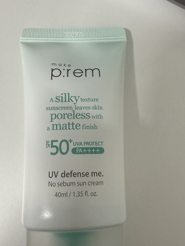 메이크프렘 (makep:rem) 유브이 디펜스 미 노세범 선크림 [SPF50+/PA++++] review image
