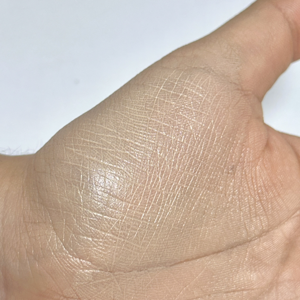 CC 红色校正霜 [SPF25]的真实用户使用照片