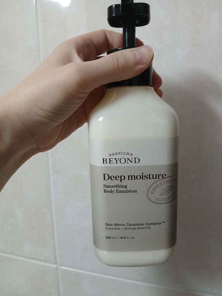 비욘드 (BEYOND) 딥모이스처 스무딩 바디에멀전 review image