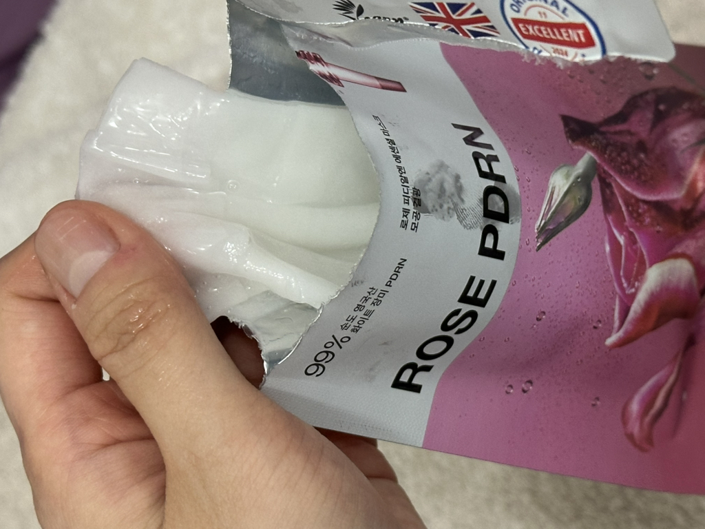 Real user review photo of Essential Mask [Rose PDRN Healthy Glow]