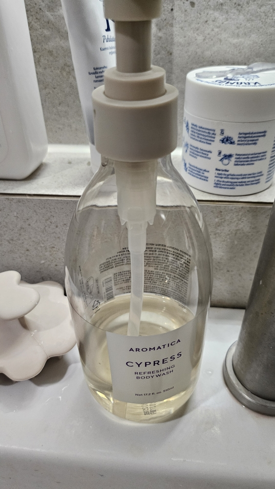 아로마티카 (AROMATICA) 사이프러스 리프레싱 바디워시 review image