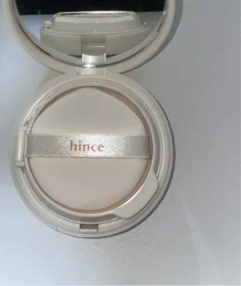 Real user review photo of SECOND SKIN GLOW CUSHION [SPF50+/PA++++] [21 IVORY]