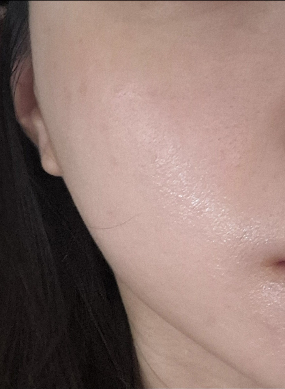 INNISFREE GREEN TEA HYALURONIC MOIST SUN SERUM [SPF50+/PA++++] review image