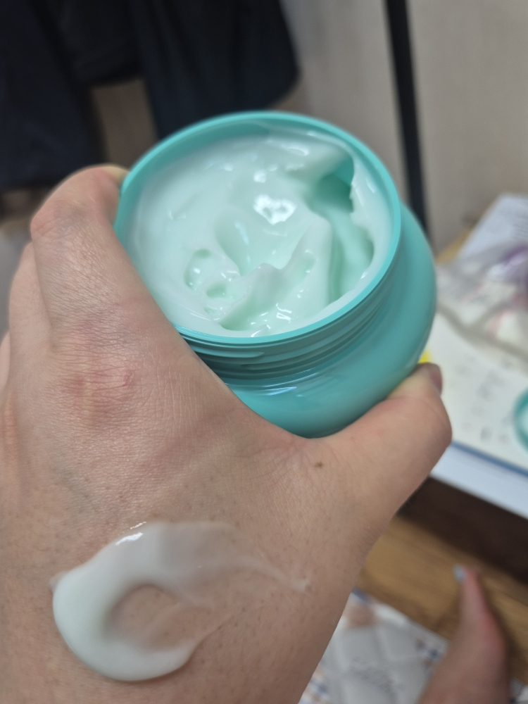 아유아유 (auau) 아쿠아 빙하수 크림 review image