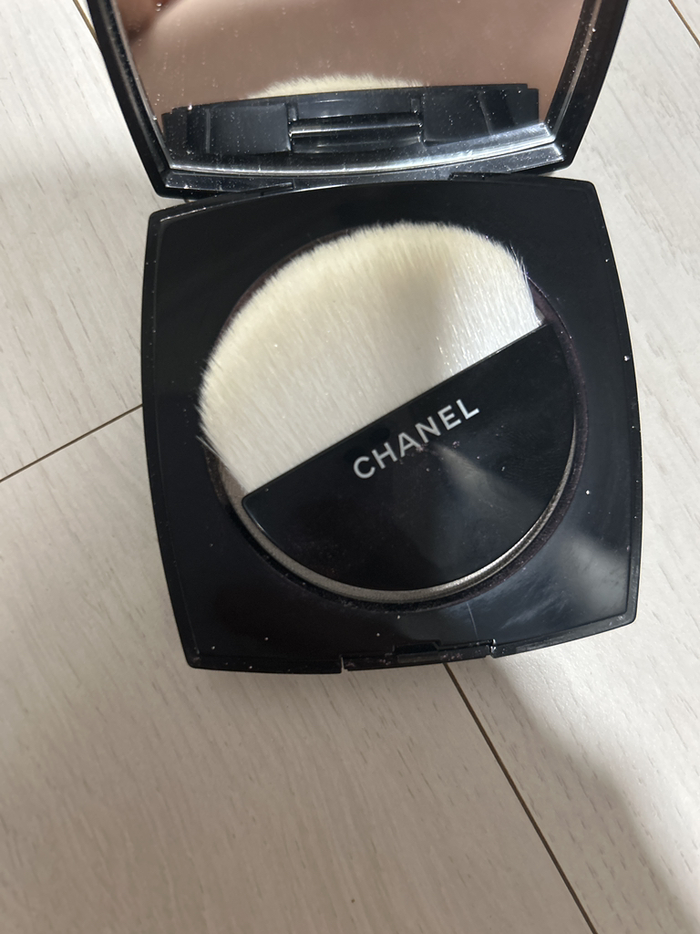 샤넬 (CHANEL) 뿌드르 뤼미에르 하이라이팅 파우더 [40 화이트오팔] review image