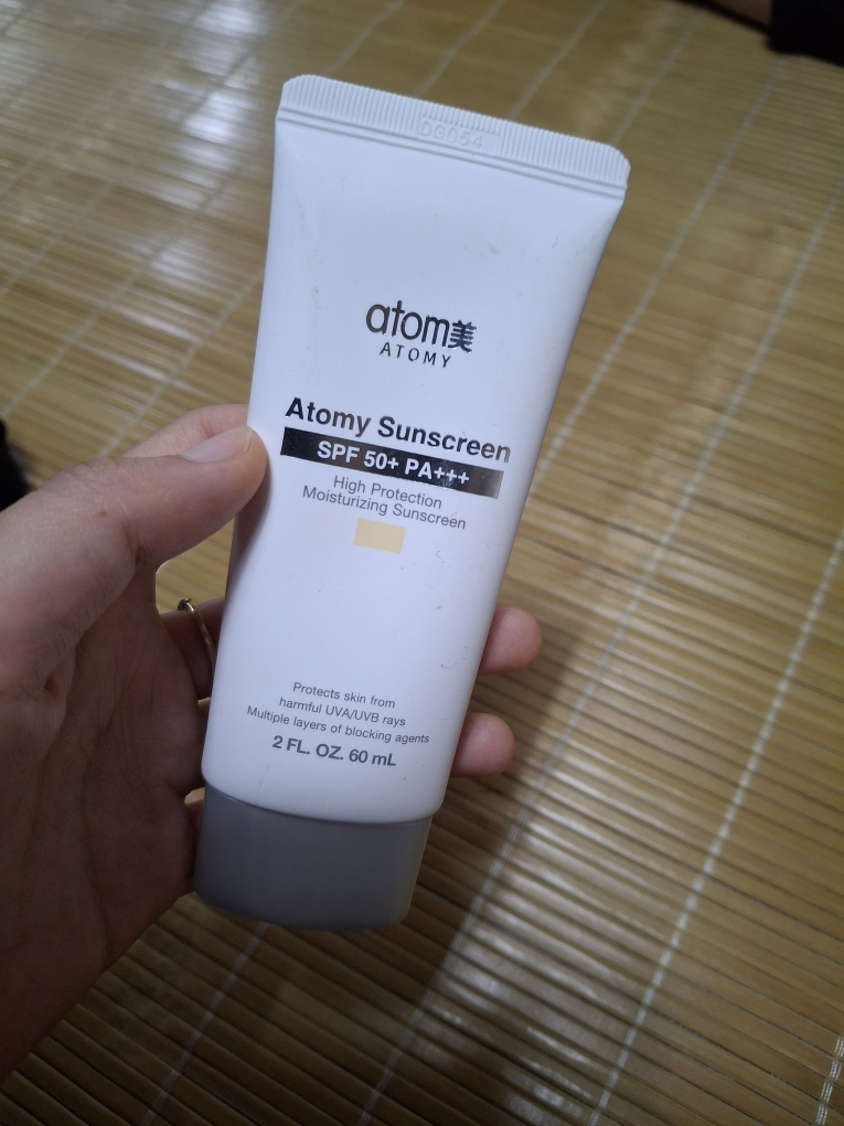 ATOMY Sunscreen [SPF50+/PA+++] [Beige] review image