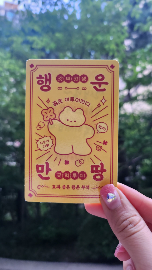 ev********** profile image