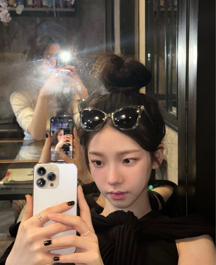 4h******** profile image