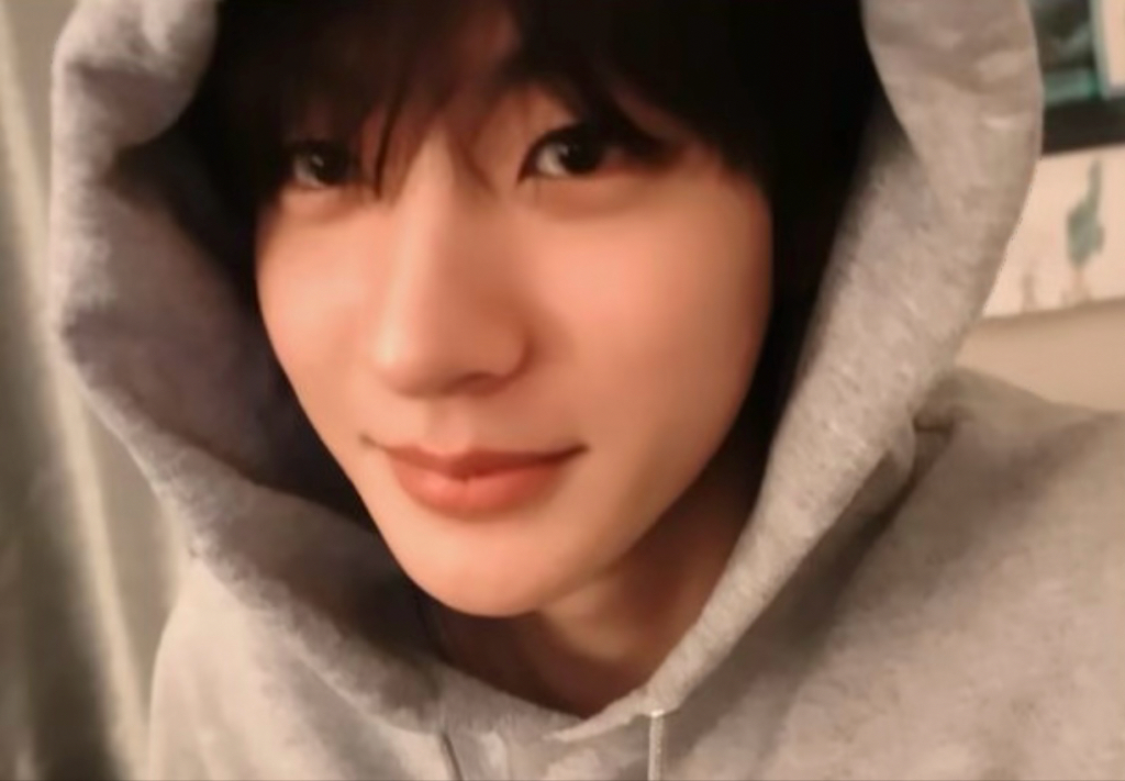 8w******** profile image