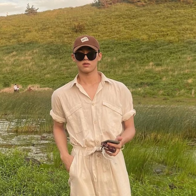 je************ profile image