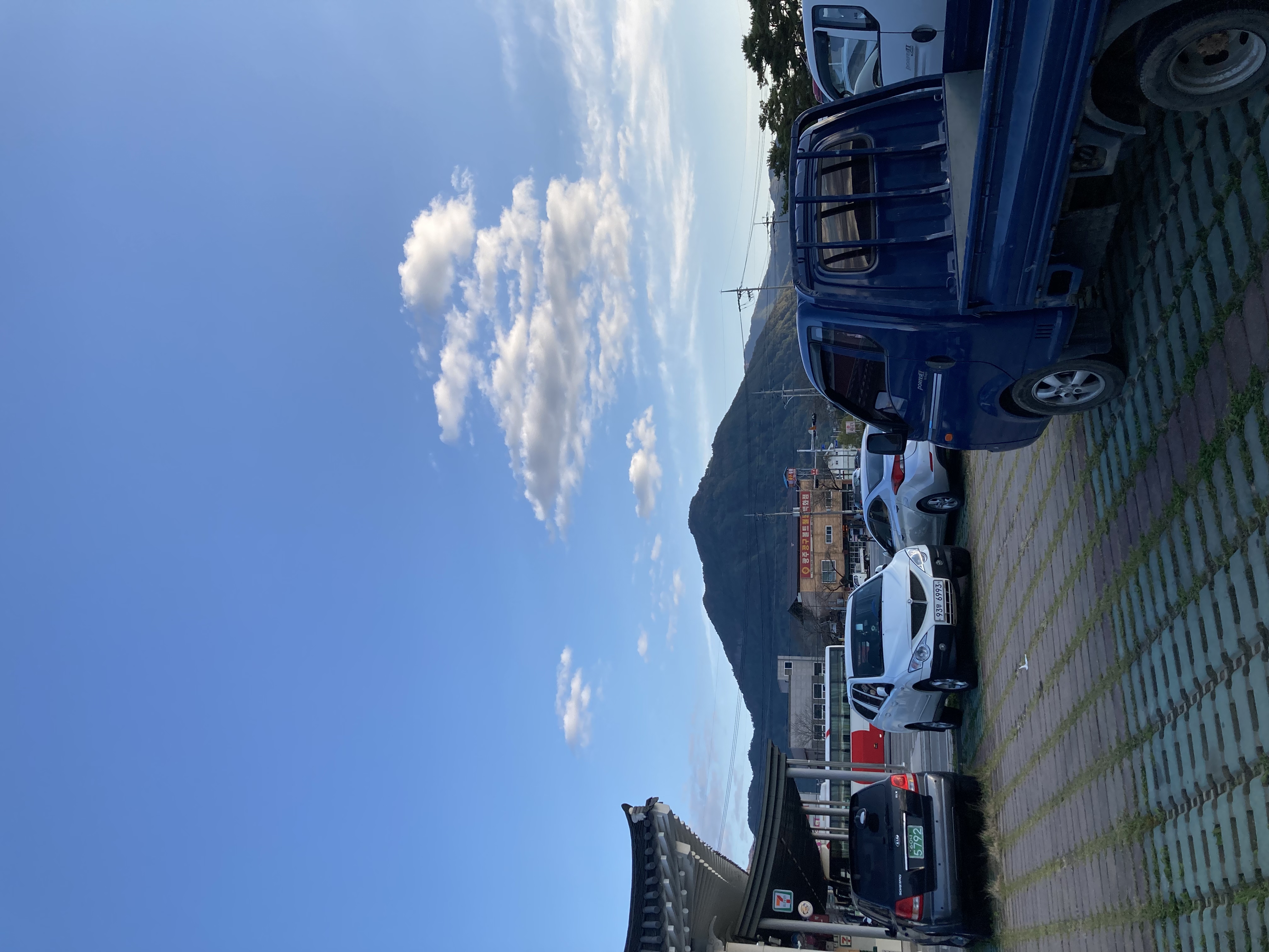 su********* profile image