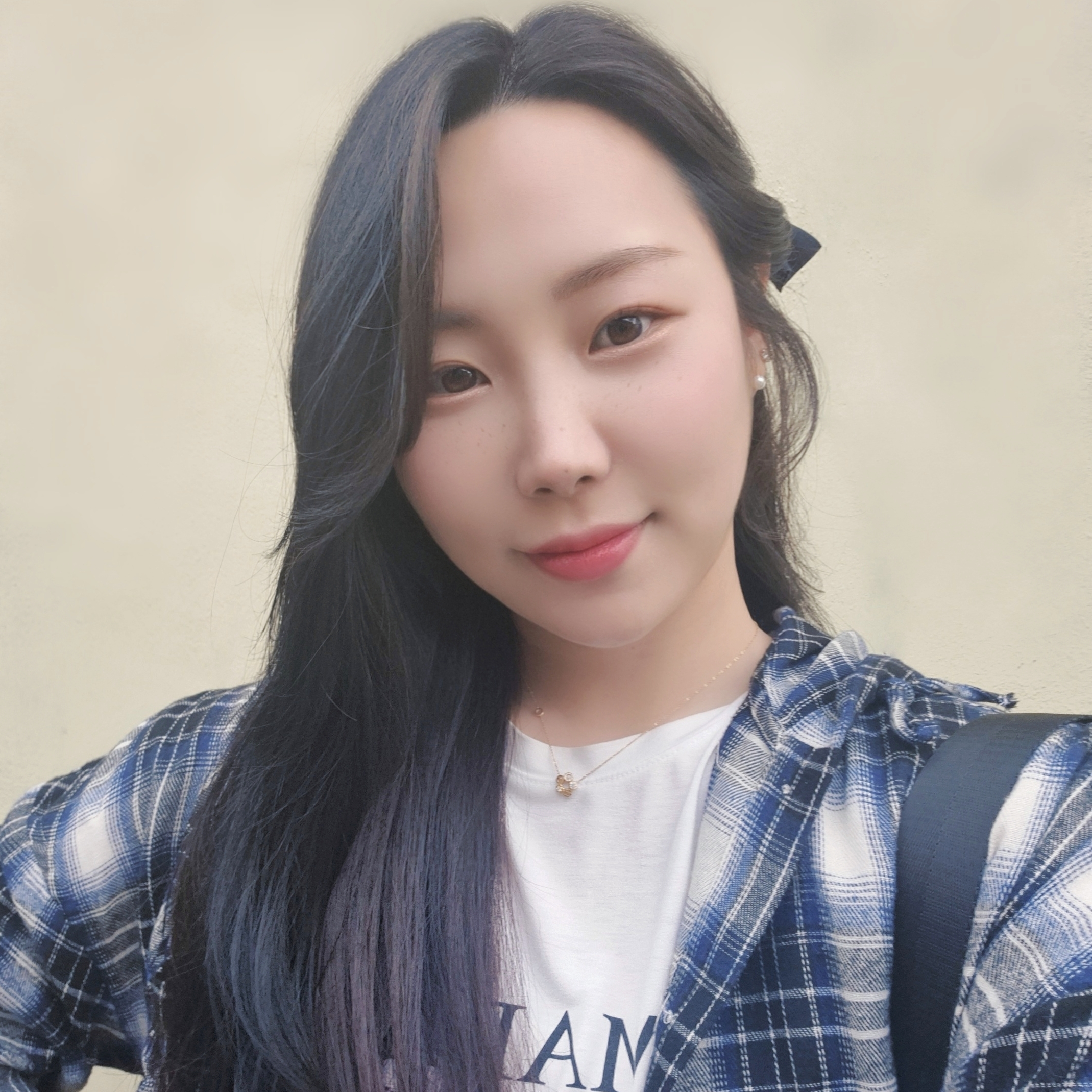 ly******* profile image