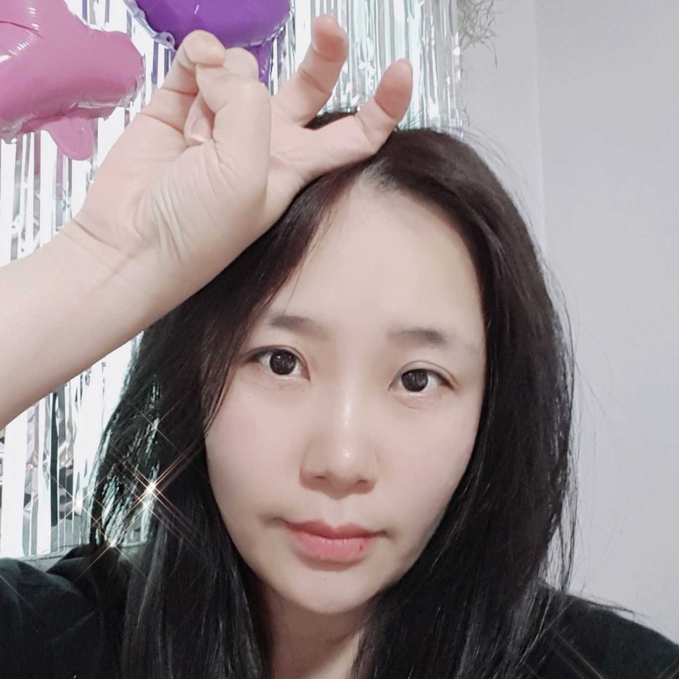 lo******** profile image