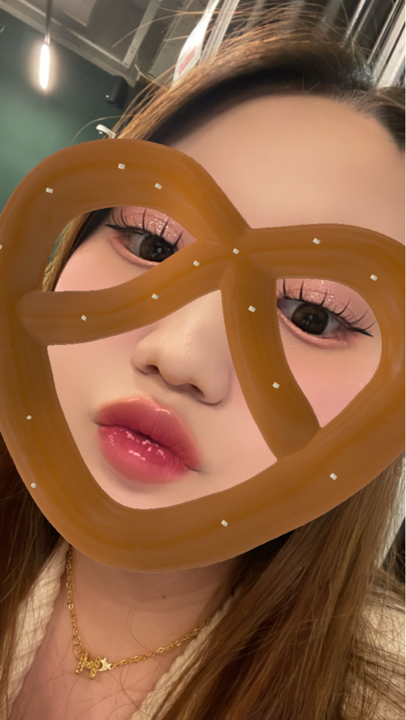 dm******** profile image