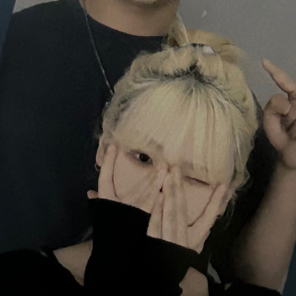 dy*********** profile image