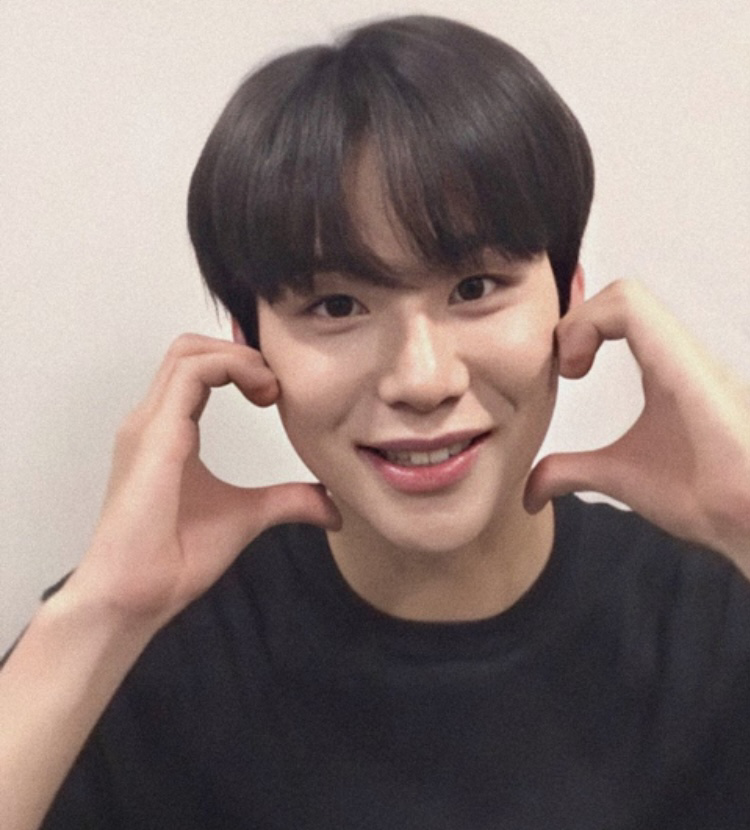 i4******** profile image