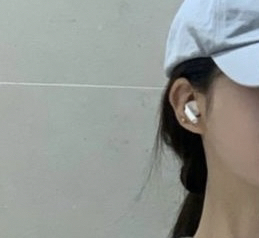 vh******** profile image