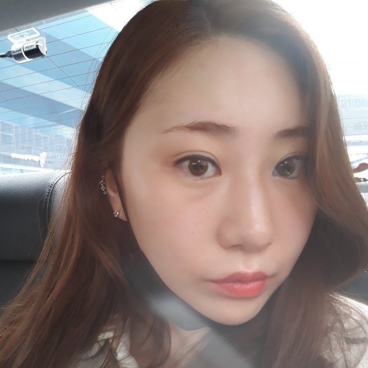 ly******** profile image