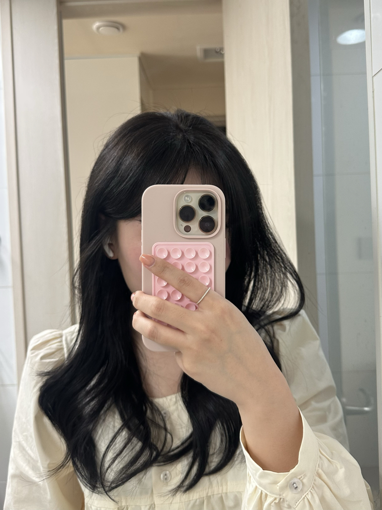 hy********** profile image